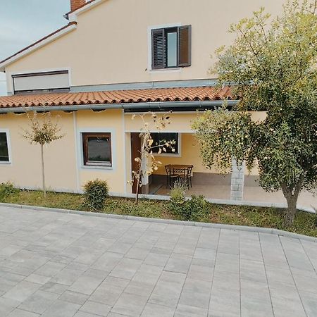 Apartma Montemoro Apartment Ankaran Exterior photo