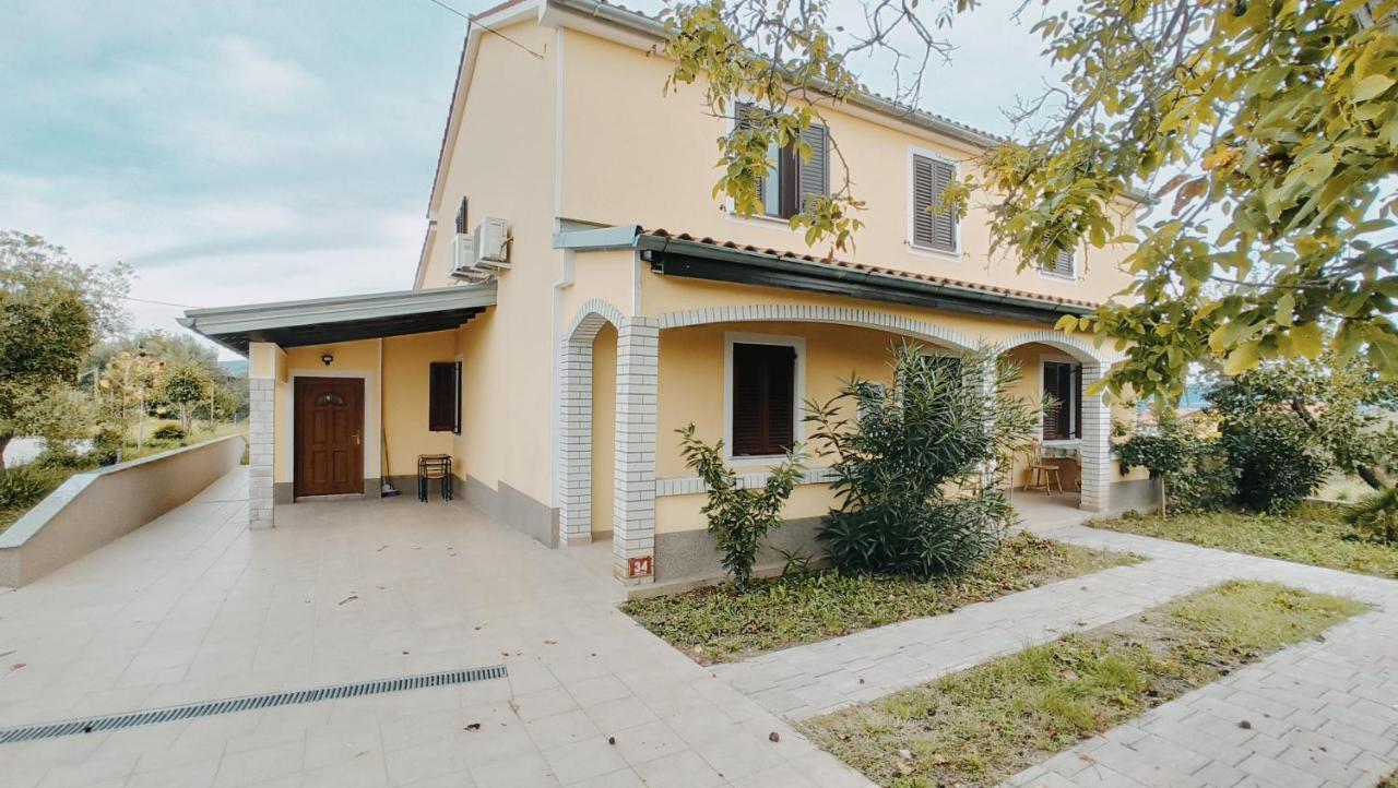 Apartma Montemoro Apartment Ankaran Exterior photo